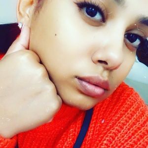 Meet your Posher, Jonmara